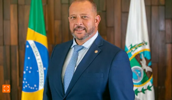 Bandidos armados invadem clube em Itaboraí e trocam tiros com deputado Guilherme Delaroli