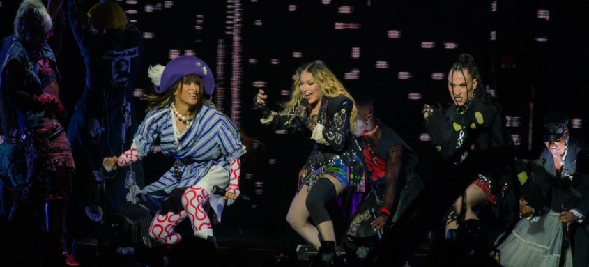 Show de Madonna reúne 1,6 milhão de pessoas em Copacabana